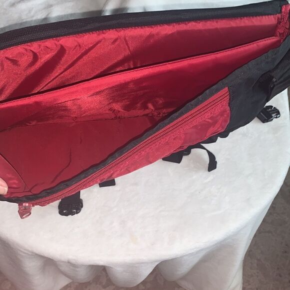 DA Kine Messanger Bag - Picture 4 of 5